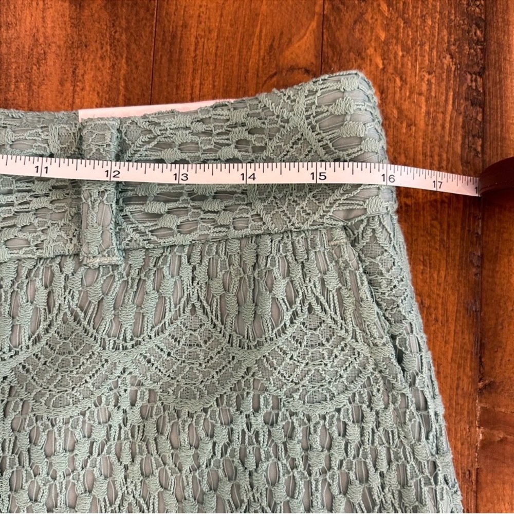 LOFT Lace Overlay Shorts in Sage Green NWT - Picture 8 of 10